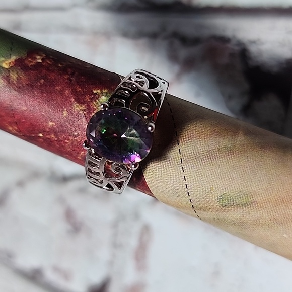 Jewelry - RING
